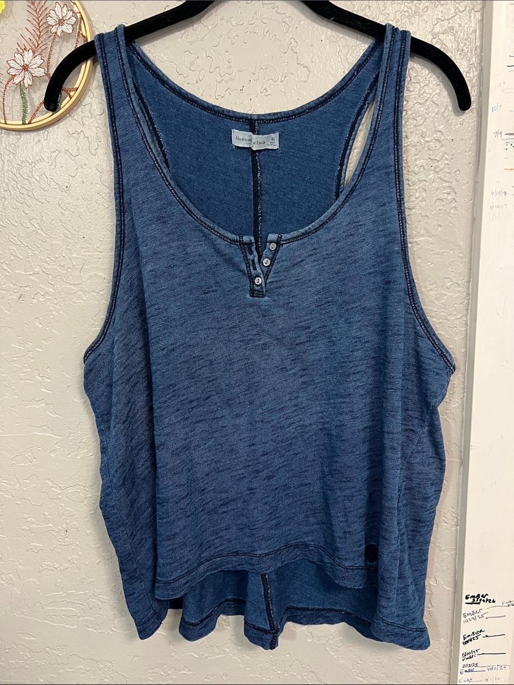 VINTAGE Y2K ABERCROMBIE & FITCH  BLUE EMBROIDERED MOOSE SLEEVELESS TOP MED